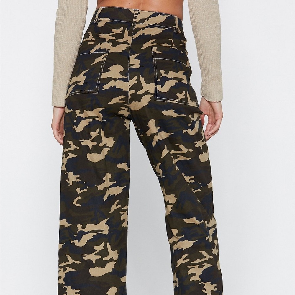 Nasty Gal camo wide-leg pants - Picture 2 of 7